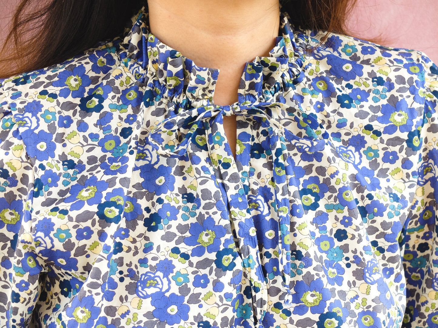 Liberty of London Woman Ruffle Collar Top With Short Sleeve