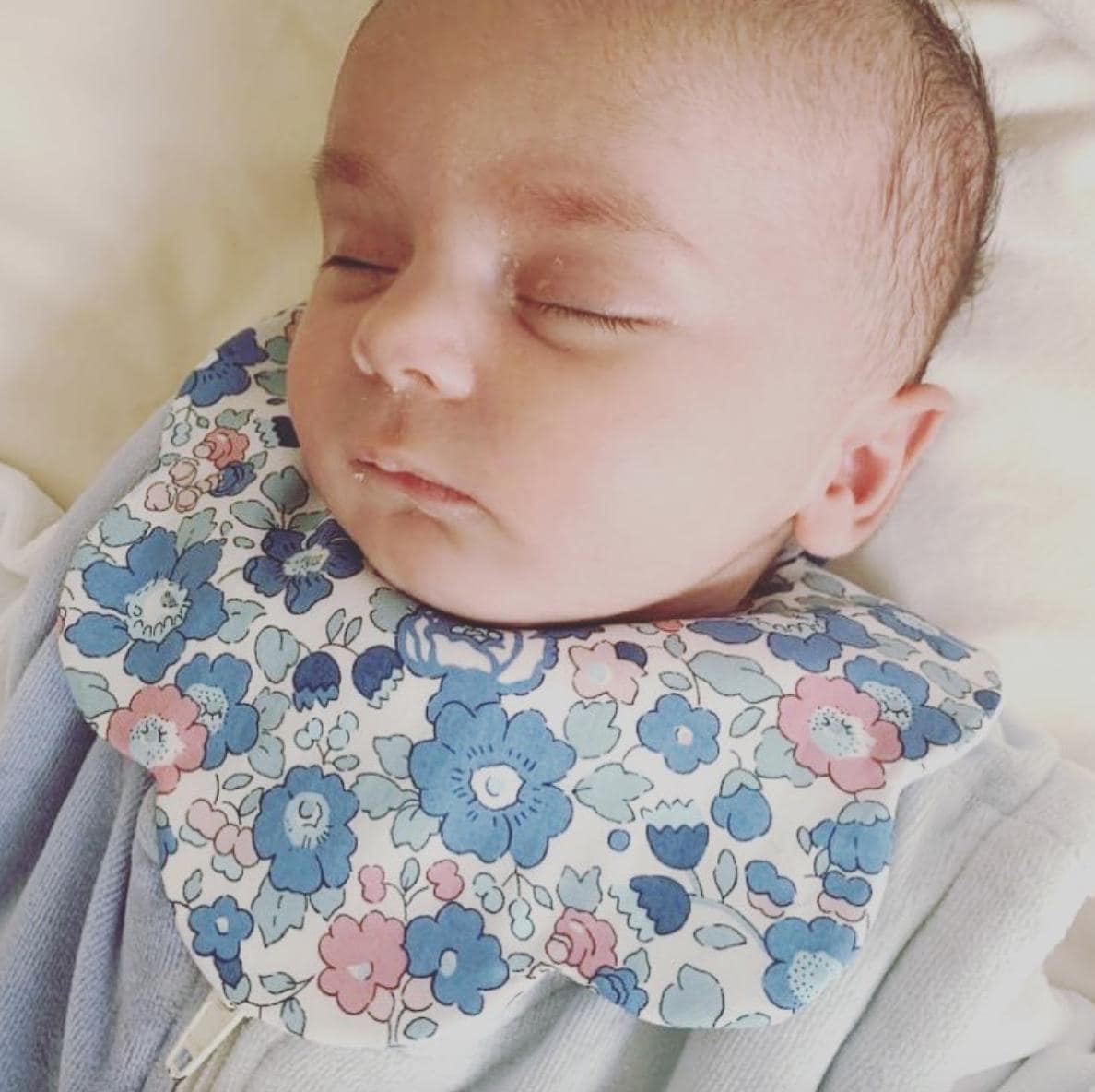 Liberty of London Baby Bib - Floral Print Baby Cotton Bib - New Born bib - Double Gauze bib - Liberty Baby Burp Cloth - Baby Shower Gift