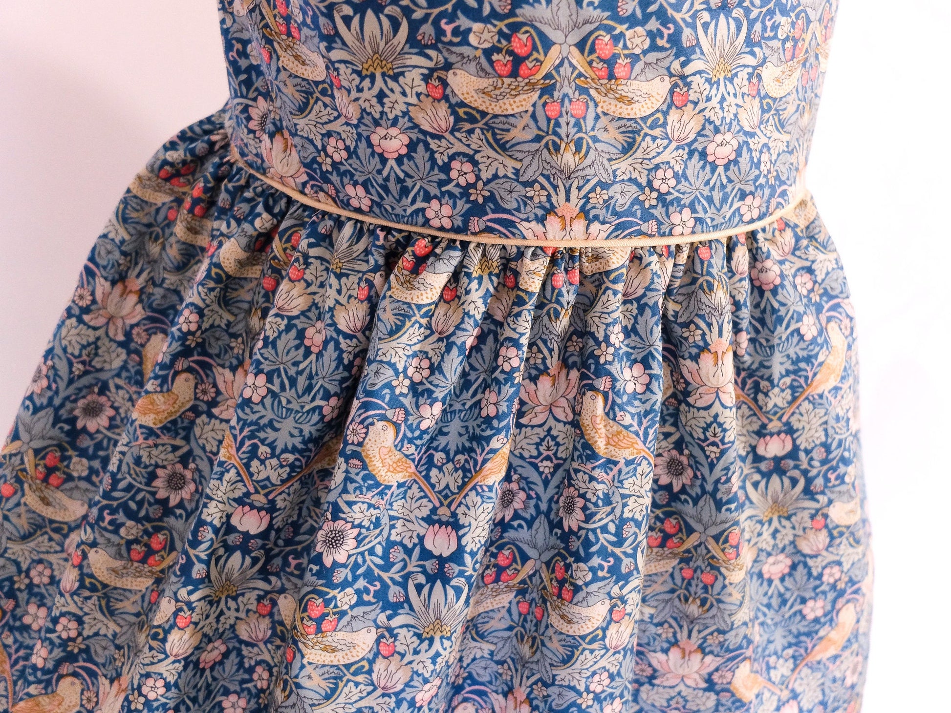 Liberty of London little girl dress organic cotton, floral animal print wedding baptism christening baby outfits first birthday long sleeves short sleeves, eastern thanksgiving halloween Christmas gift new born ruffle Peter Pan scalloped petal collar