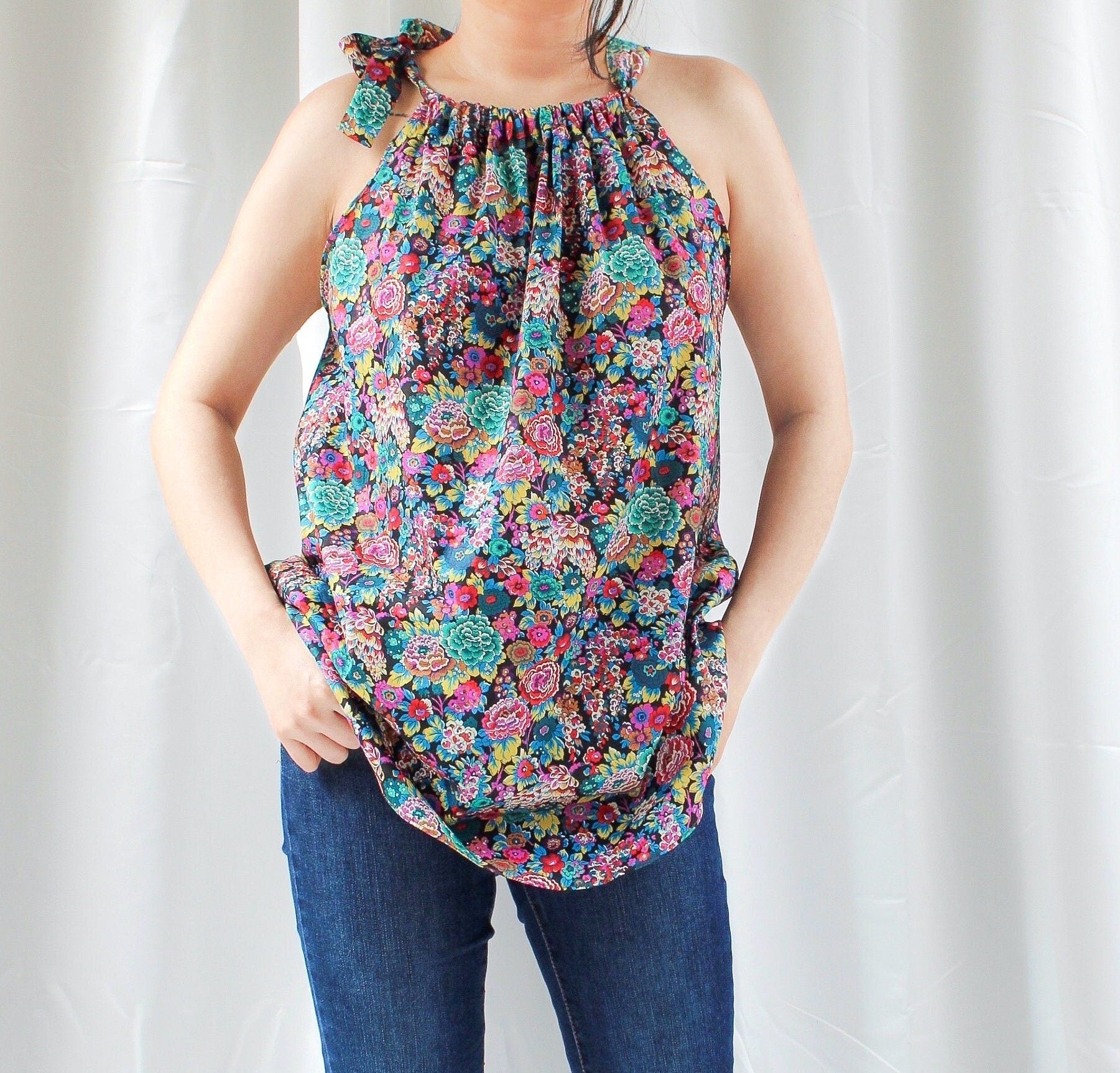 Liberty of London women blouse top shirt organic cotton floral animal print button through puffy short long half 3/4 sleeves sleeveless Peter Pan collar ruffle V-neck pussy bow tie classic office daily wear elegant classy sexy shirt special occasion