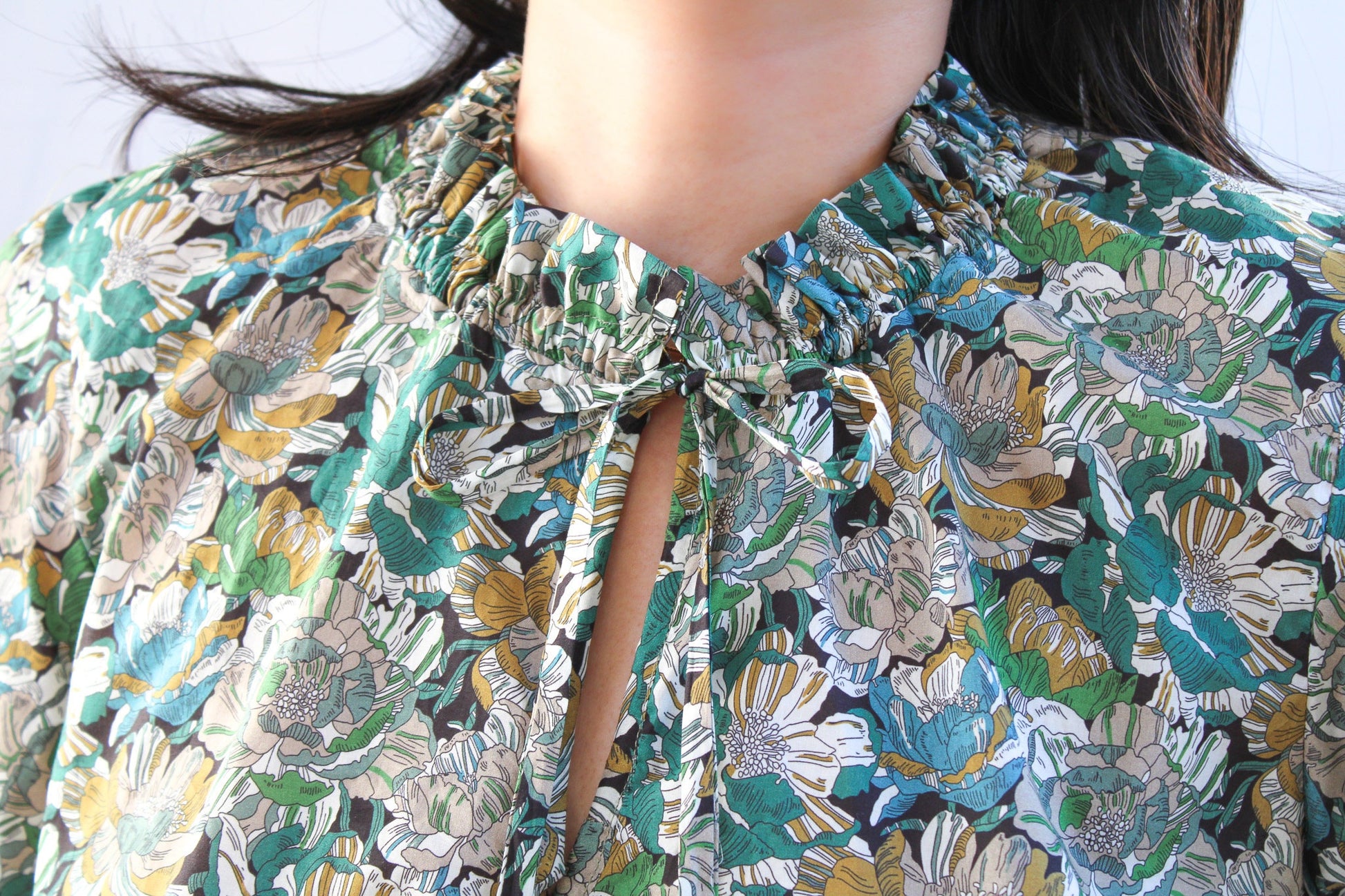 Liberty of London Woman Ruffle Collar Top With Short Sleeve