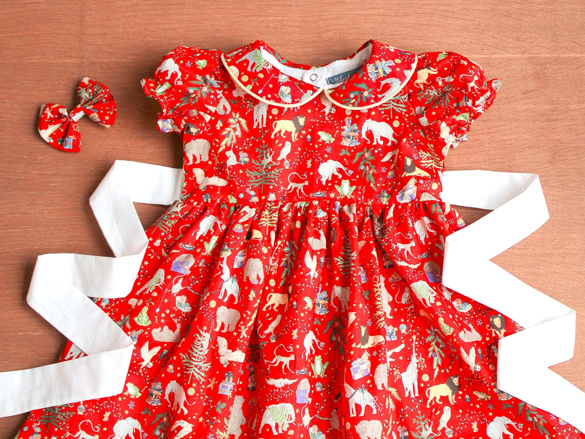 CHRISTMAS girl dress - Liberty of London Christmas dress - Christmas gift baby girls - Liberty cotton tana lawn - Short Sleeve Girl Dress