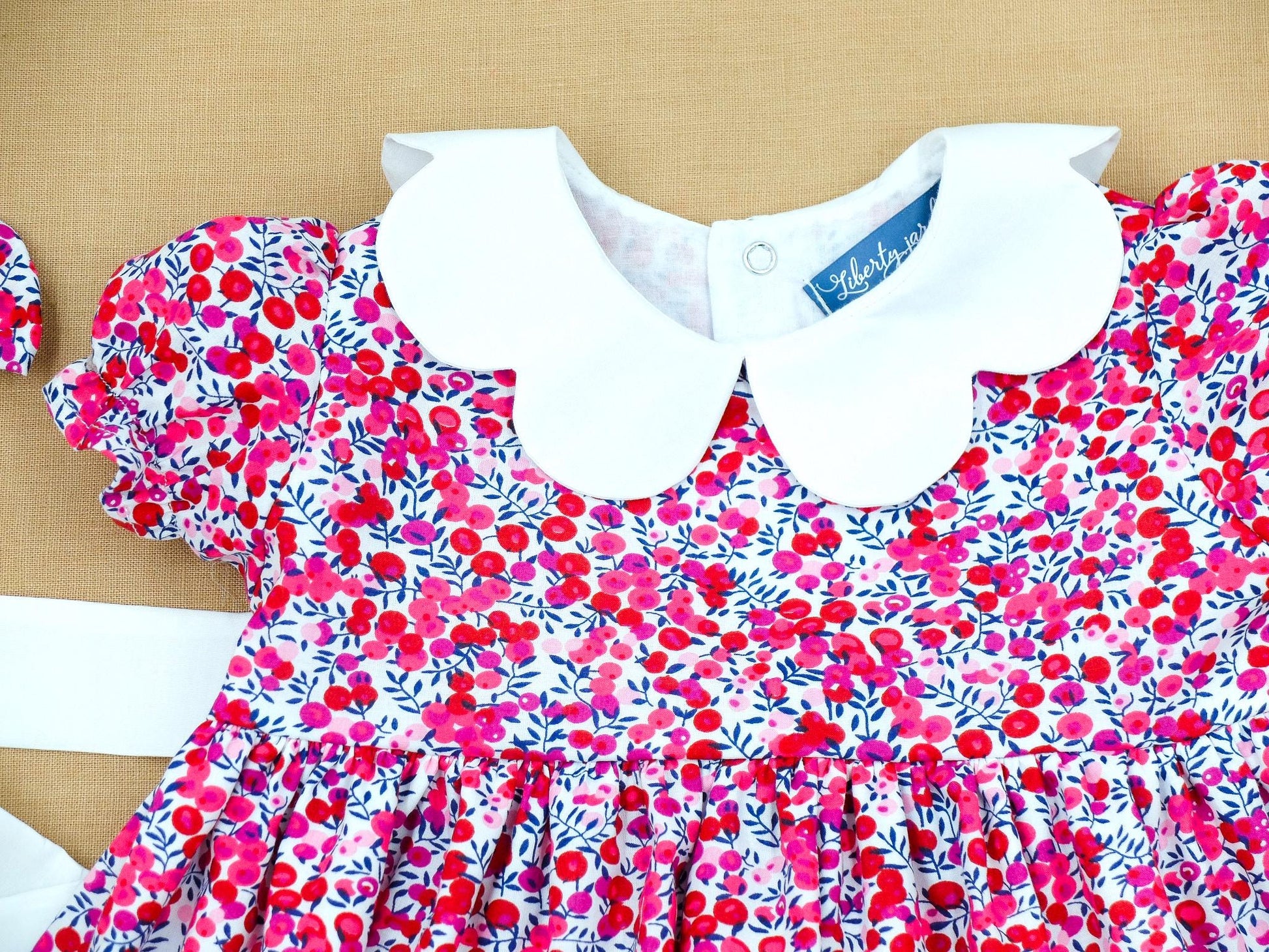 CHRISTMAS girl dress - Liberty of London Christmas dress - Christmas gift baby girls - Liberty cotton tana lawn - Short Sleeve Girl Dress