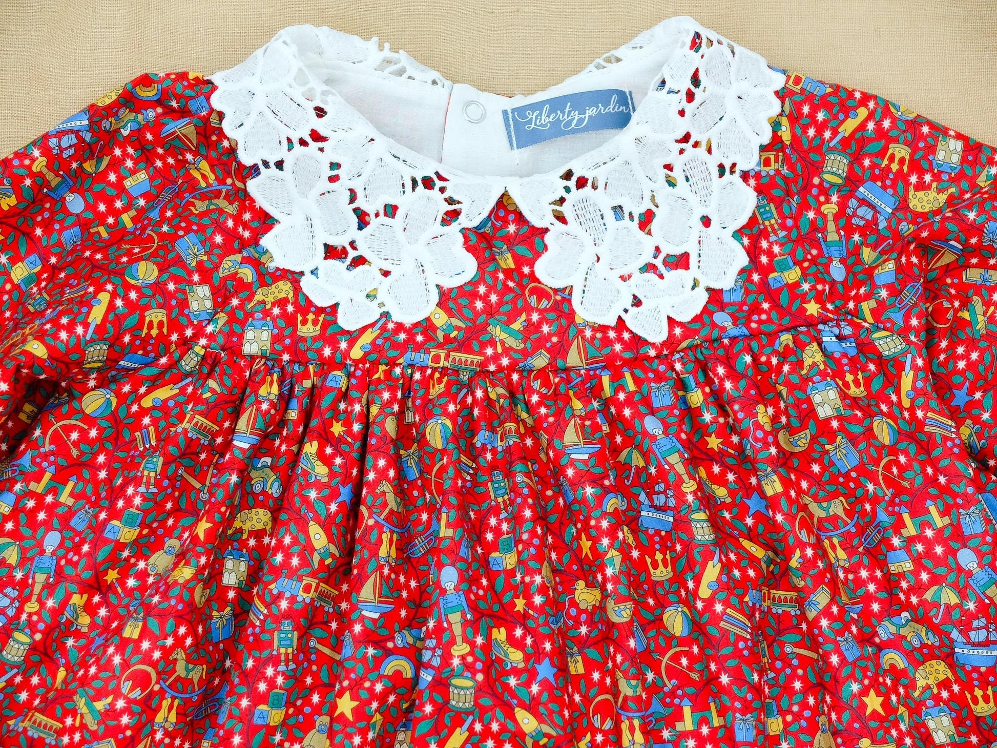 CHRISTMAS Liberty of London with Peter Pan Lace Collar and long sleeves