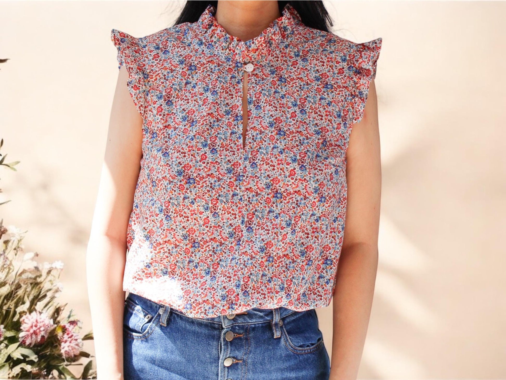 Liberty of London Woman Ruffle Collar Sleeveless Top