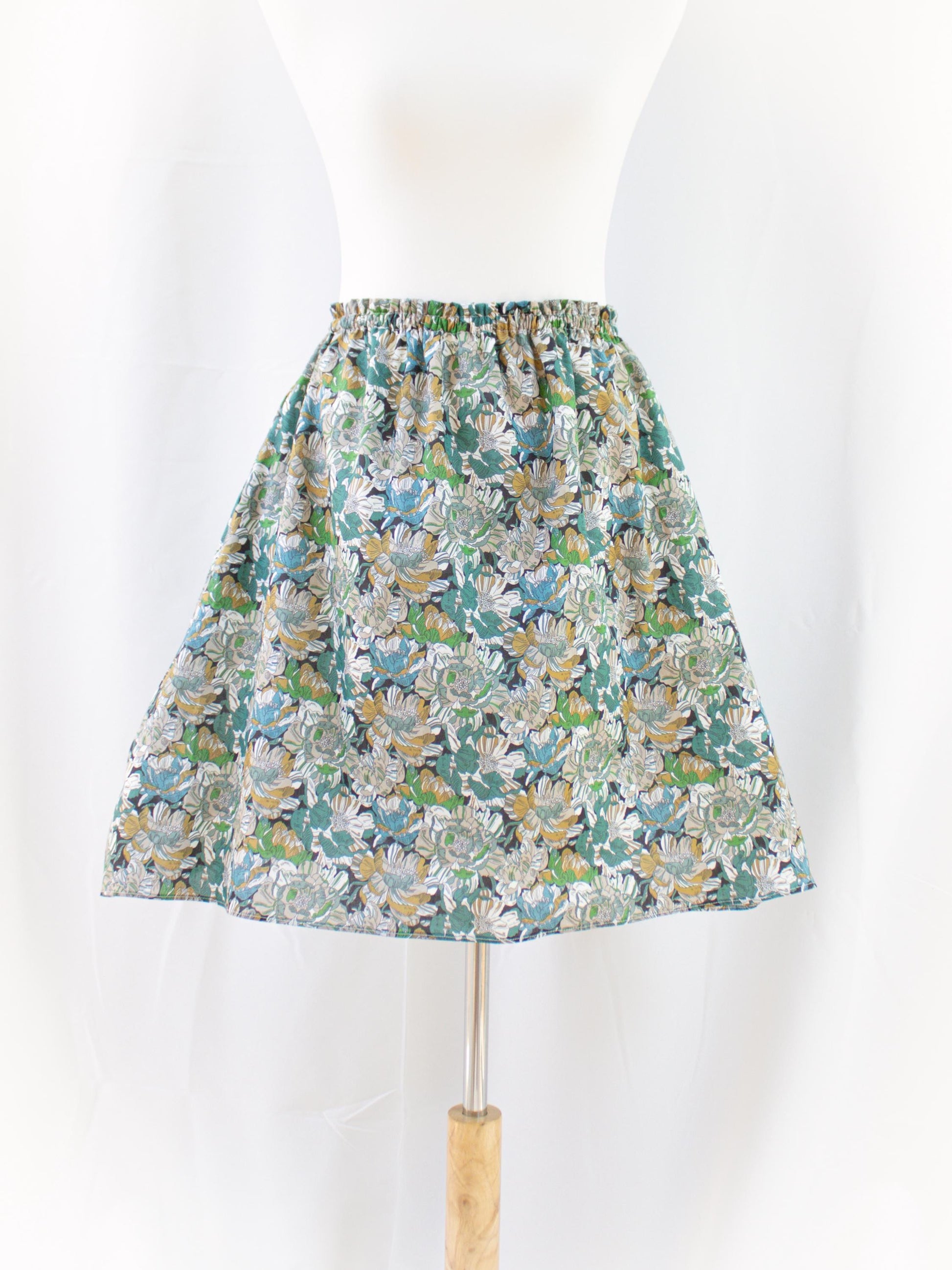 Liberty London Skirt, A Line Skirt, Floral Print Skirt, Floral Cotton Skirt, Liberty Print Fabric, Liberty Tana Lawn, Botanical Print Skirt