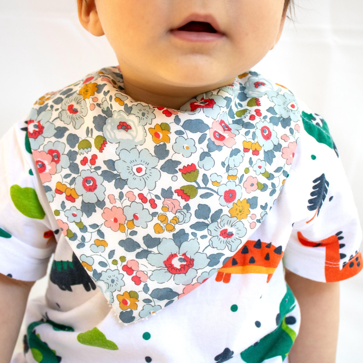 LIBERTY Bandana Bib, Baby Boy Bib, Baby Girl Bib, Organic Cotton Bib, Liberty of London, Floral Print Bib, Animal Print, Liberty Fabrics Bib
