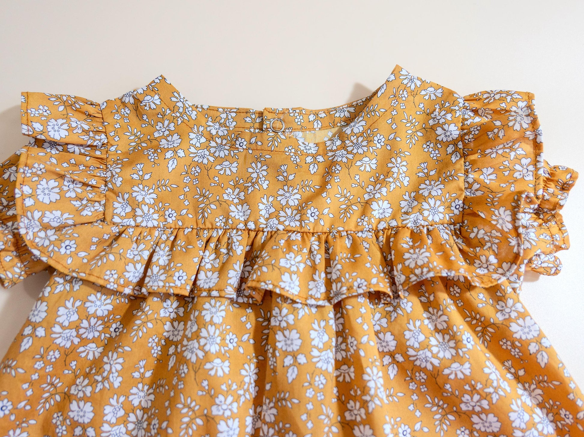 Liberty London Girl Smock Blouse Puffy Short Sleeve