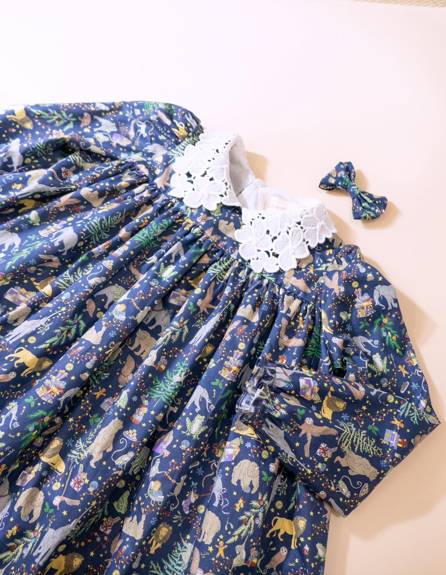 CHRISTMAS Liberty London Dress: Peter Pan Collar, Long Sleeves Girl Dress