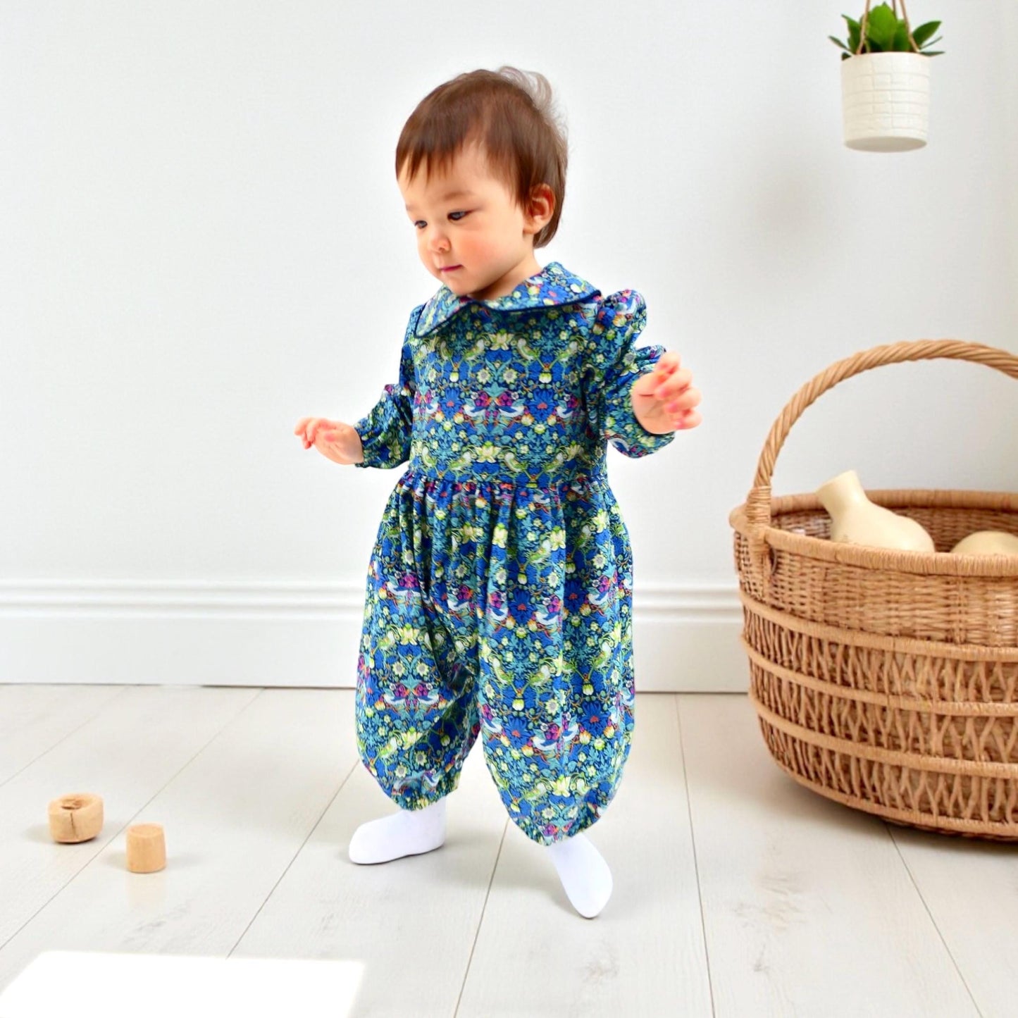 Liberty Overalls Long Sleeves Peter Pan Collar: Strawberry Thief Print