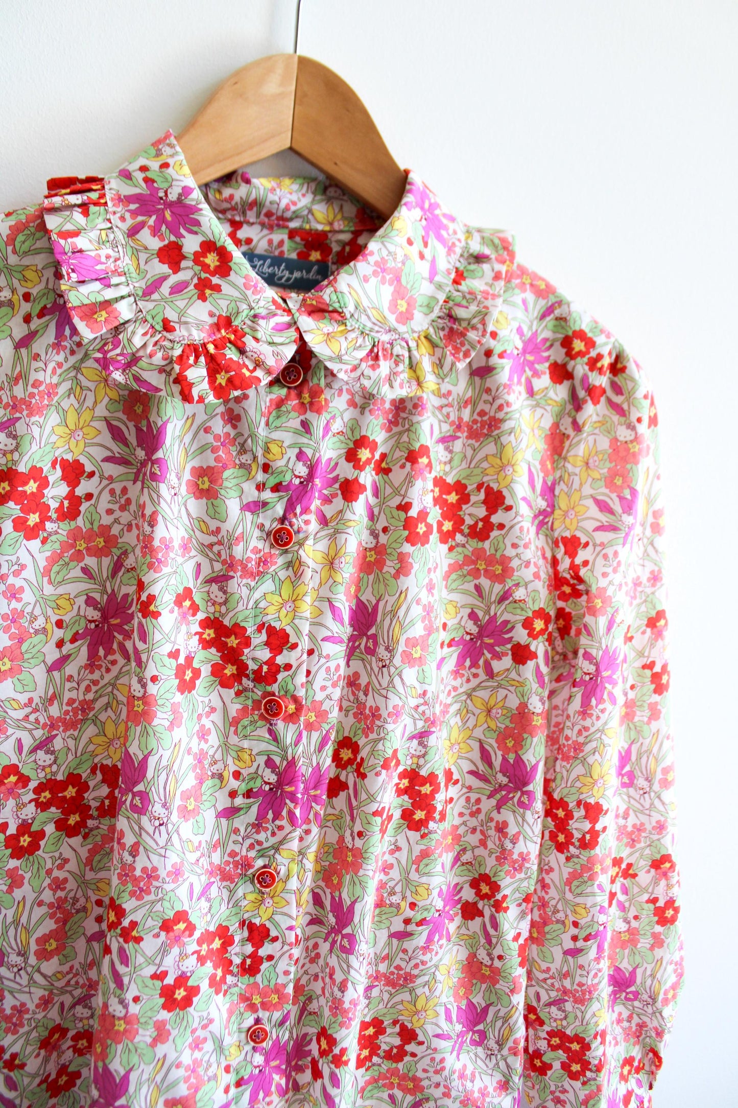 Long Sleeves Liberty London Shirt: Peter Pan Ruffle Collar, Ditsy Floral Woman Blouse