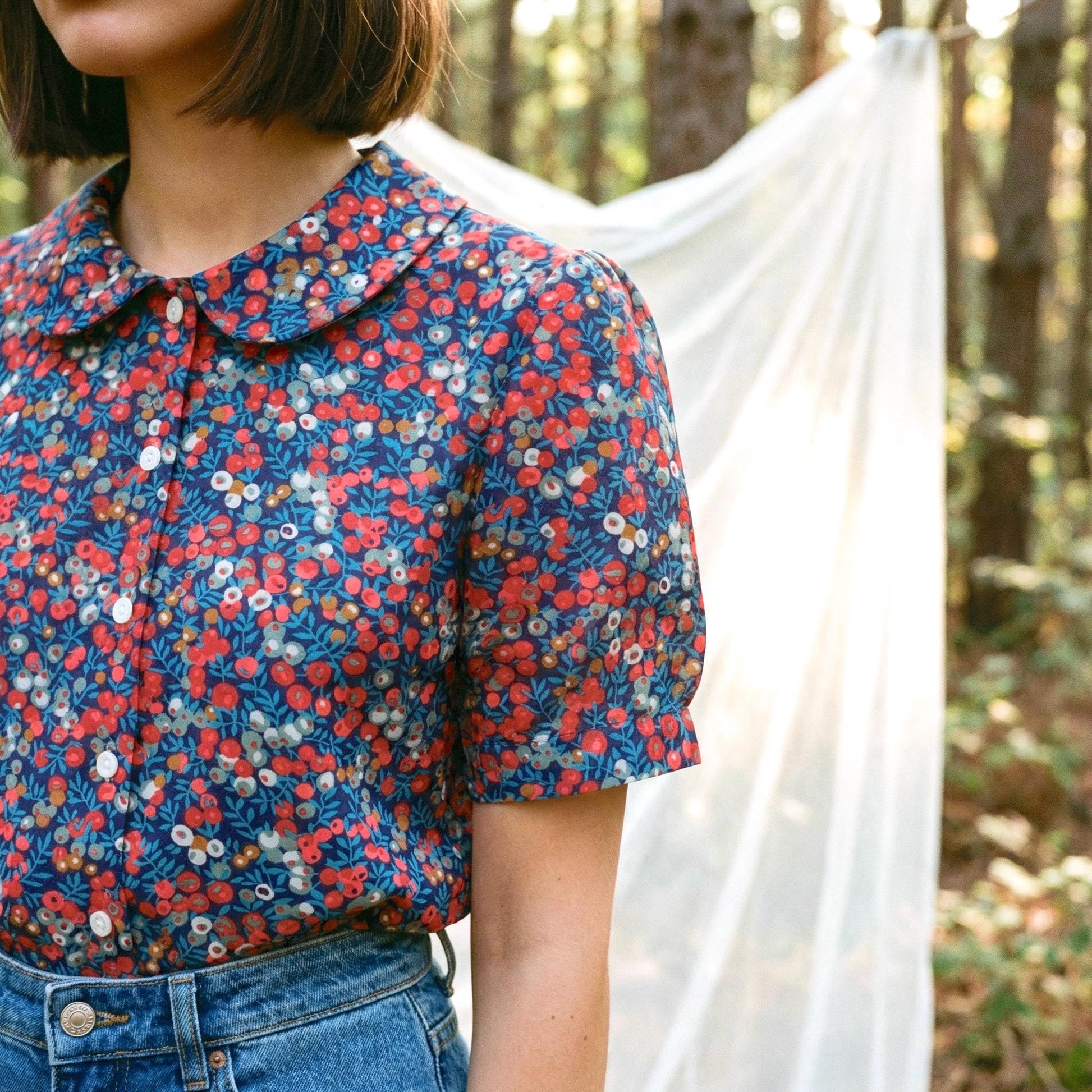 Liberty London Peter-Pan Collared Blouse, Floral-print Cotton Puffed-sleeves Button-up Shirt, Handmade Botanical Cotton Womenswear