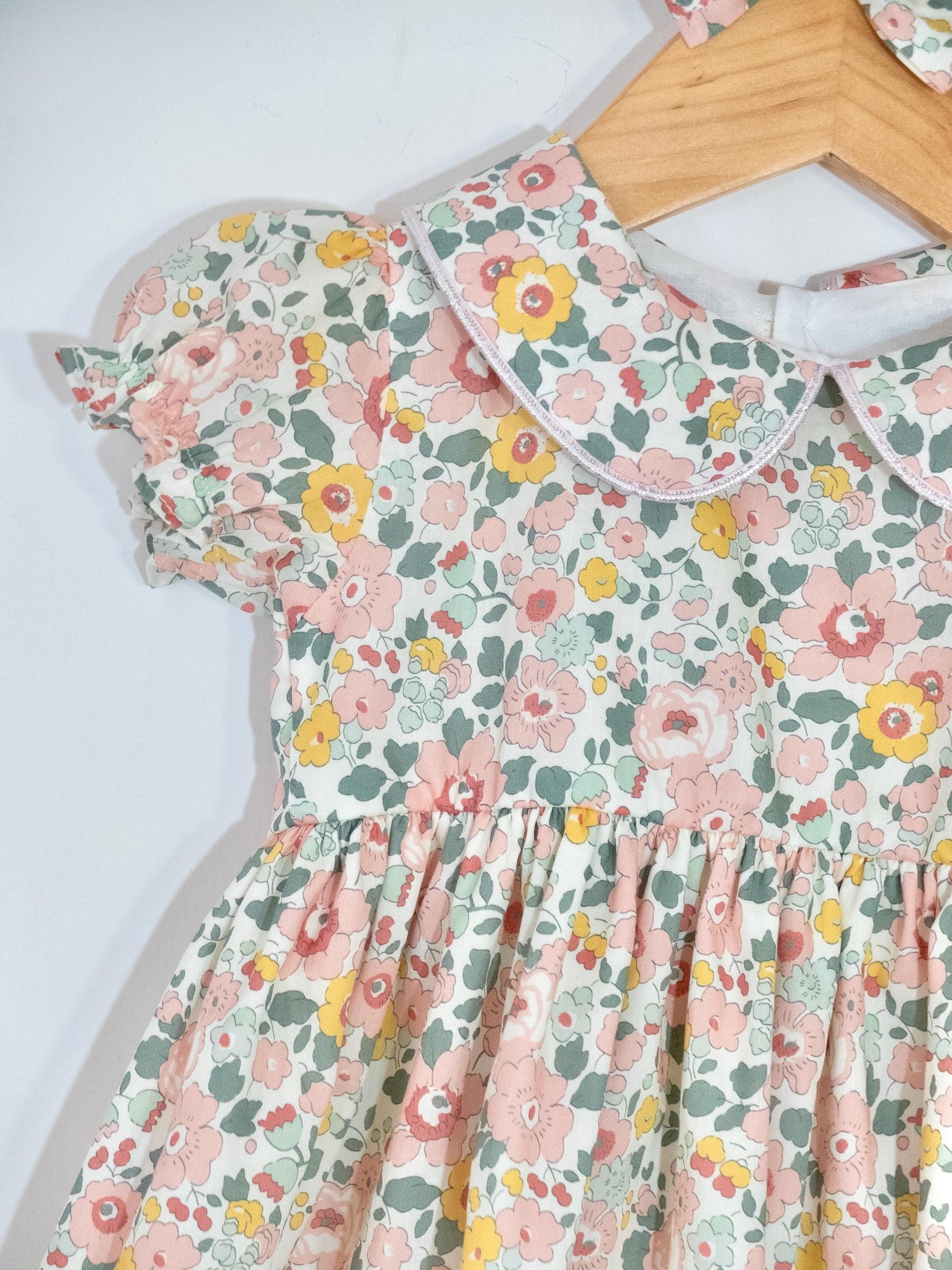 Pierrot Collar Liberty Print Long Sleeve Girl Dress: Ruffle Collar, Pretty Ditsy Flower