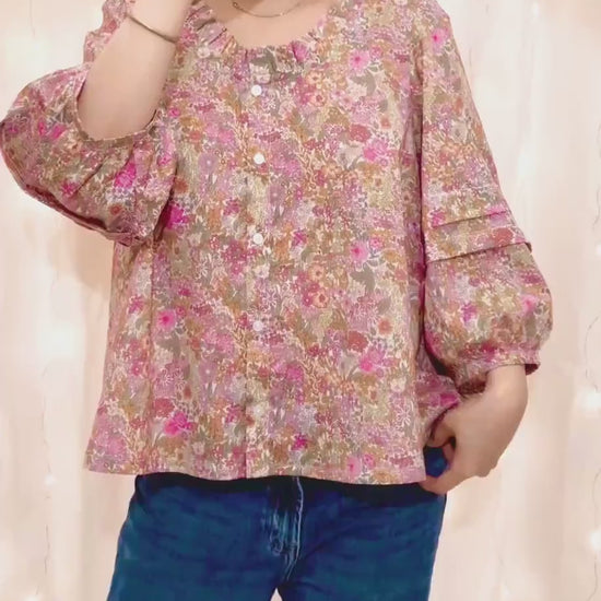 Ruffle Collar Liberty Floral Print Top: 3/4 Sleeves blouse, Button Through Scoop Neck