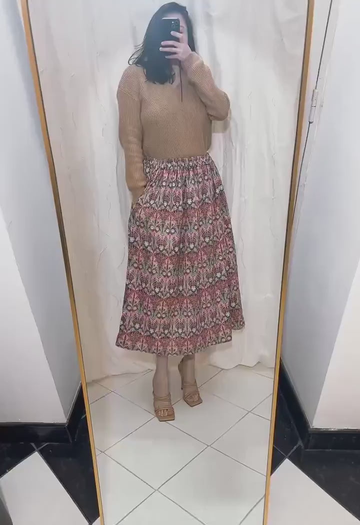 Liberty London Woman Midi Skirt: Elastic Waist Flare Skirt, Ditsy Botanical Floral Print